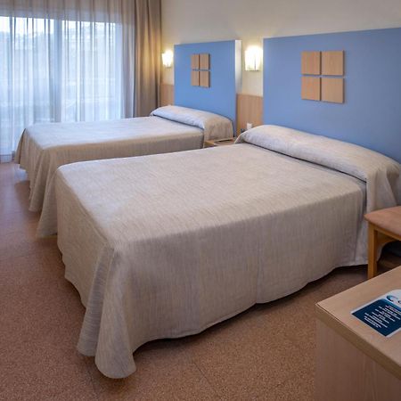 Caprici Beach Hotel & Spa 산타수산나 외부 사진