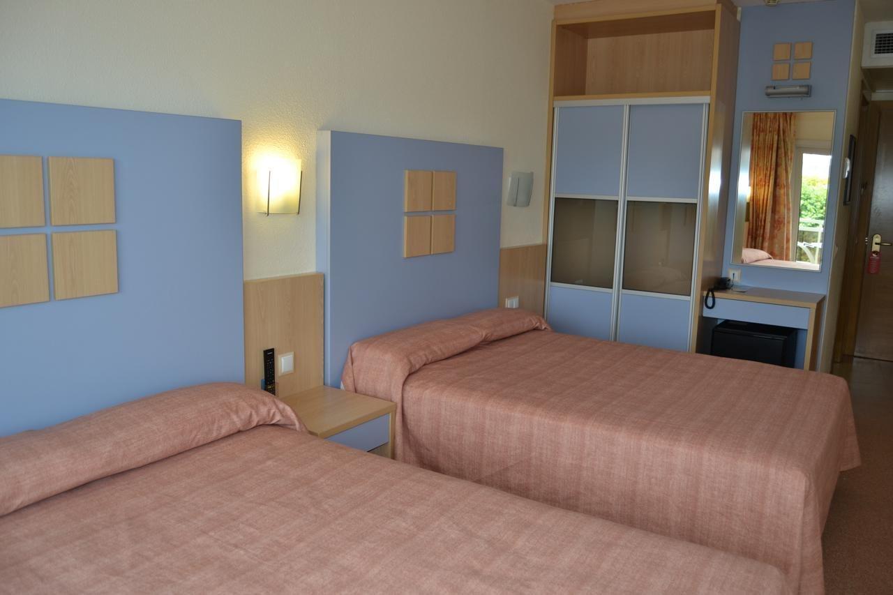 Caprici Beach Hotel & Spa 산타수산나 외부 사진