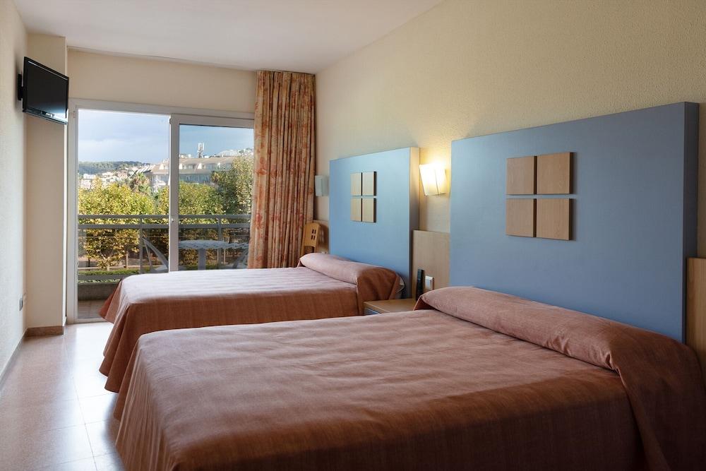 Caprici Beach Hotel & Spa 산타수산나 외부 사진