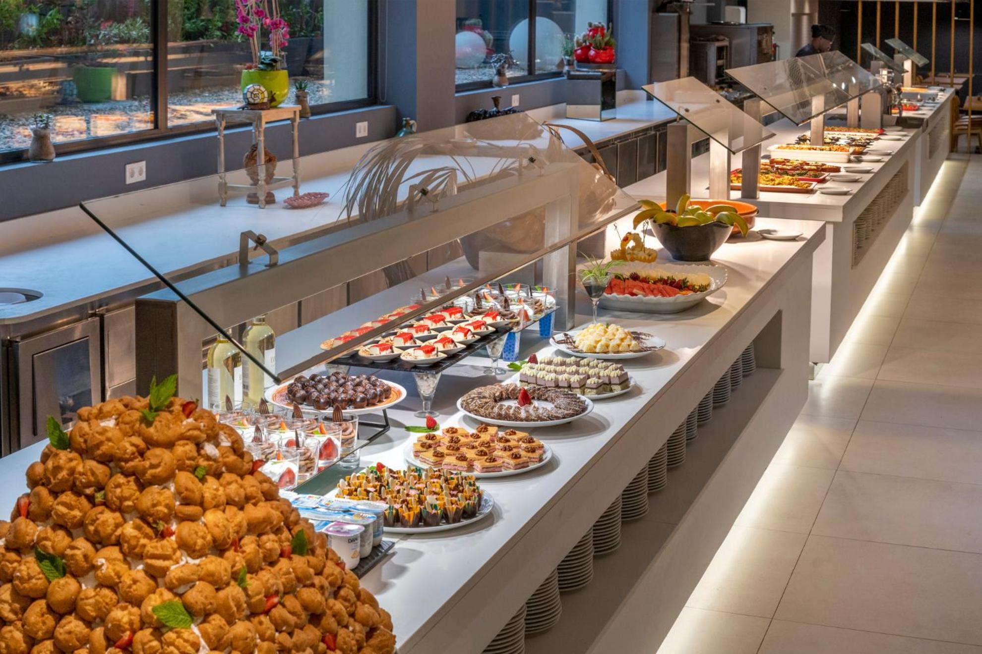 Caprici Beach Hotel & Spa 산타수산나 외부 사진