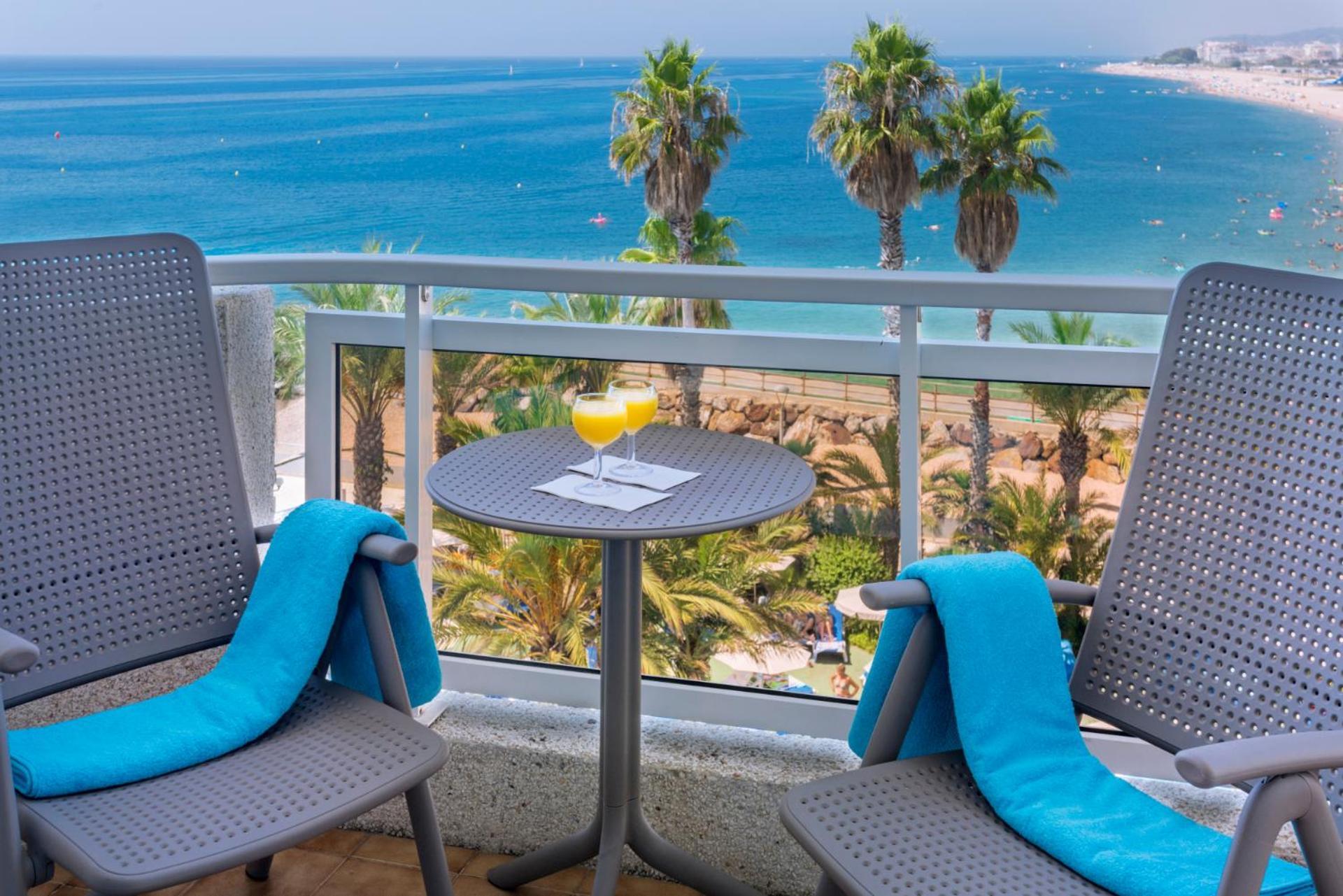 Caprici Beach Hotel & Spa 산타수산나 외부 사진