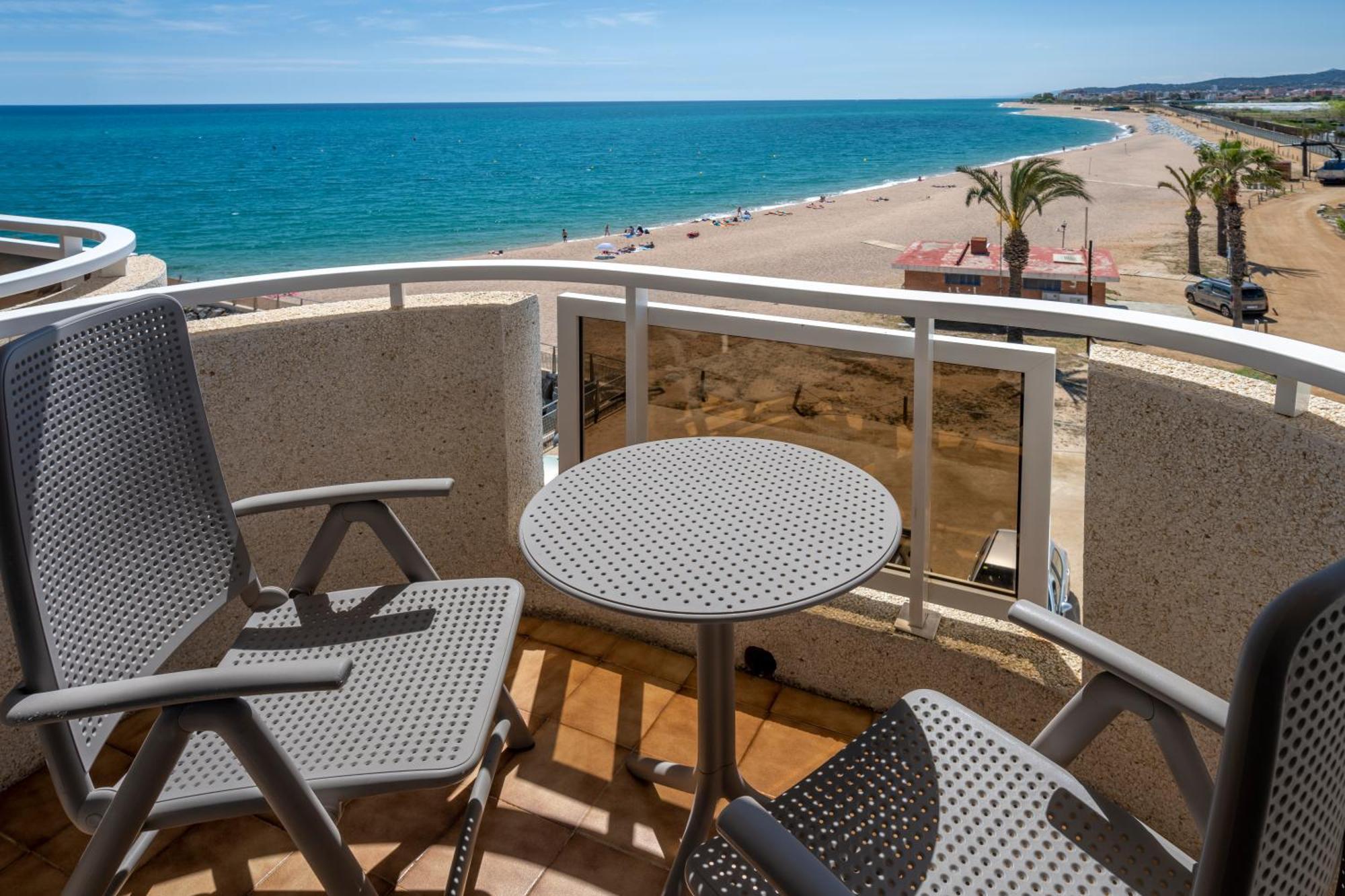 Caprici Beach Hotel & Spa 산타수산나 외부 사진